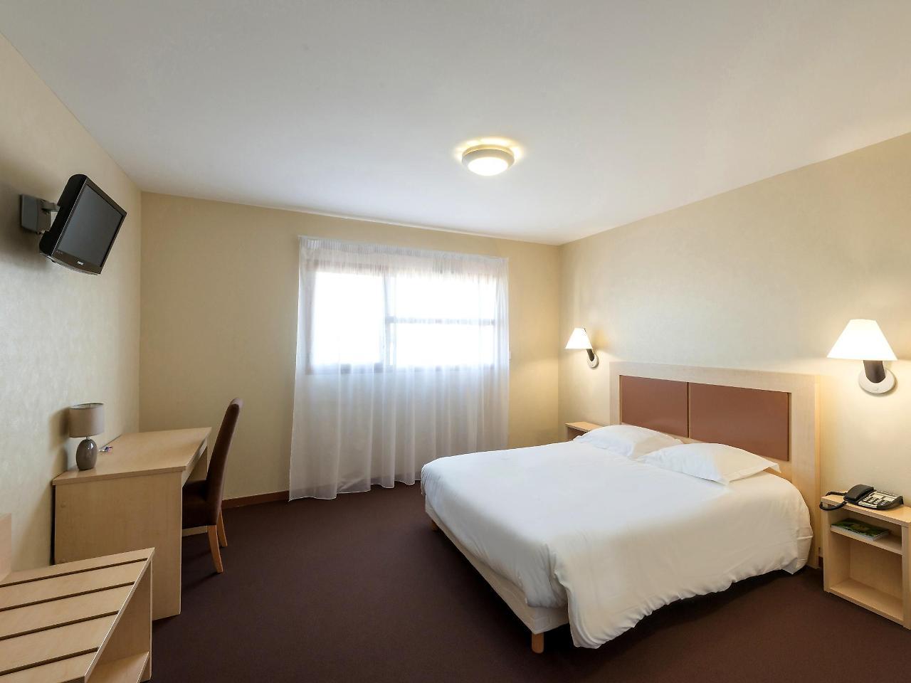Hotel Talencia Thouars Exterior foto