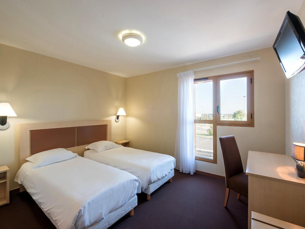 Hotel Talencia Thouars Exterior foto