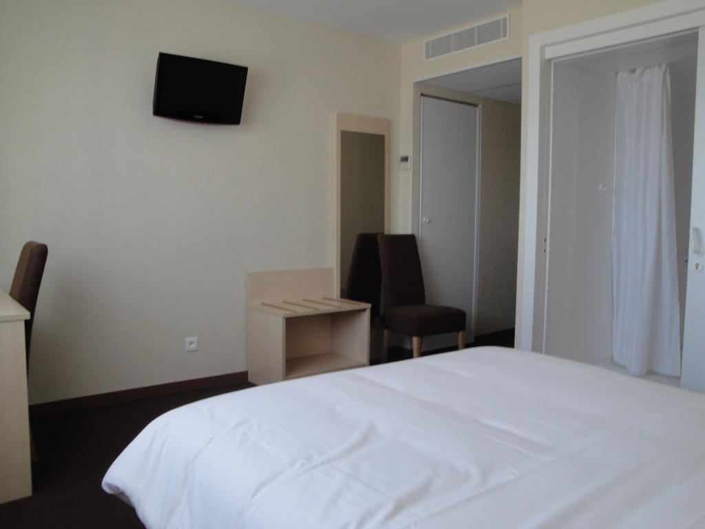 Hotel Talencia Thouars Habitación foto