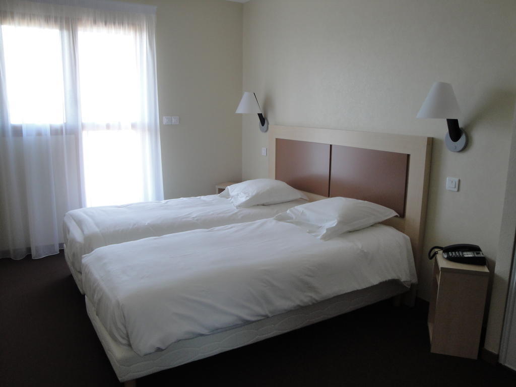 Hotel Talencia Thouars Habitación foto