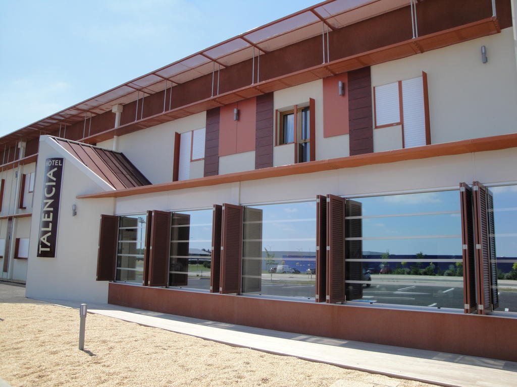 Hotel Talencia Thouars Exterior foto